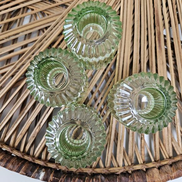 Ribbed Glass Tealight Candlestick Holder Green Set of 4 Decor Wedding Candle - Picture 3 of 7